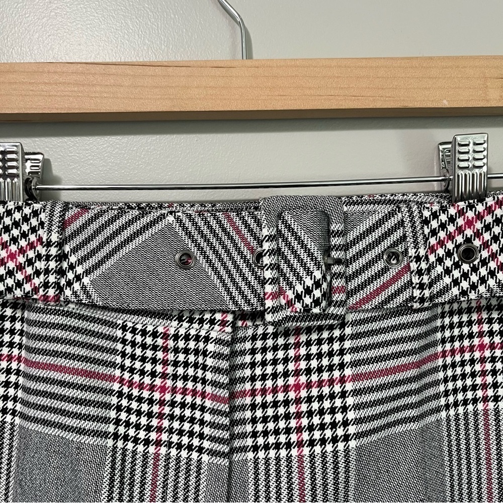 Le Chateau Mid Rise Plaid Flared Bottom Pants - Picture 4 of 11